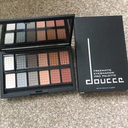 Doucce eyeshadow pro palette 
Neutral eye finish 
New in box 
5 matte
5 shimmer 
Highly pigmentation 🧡