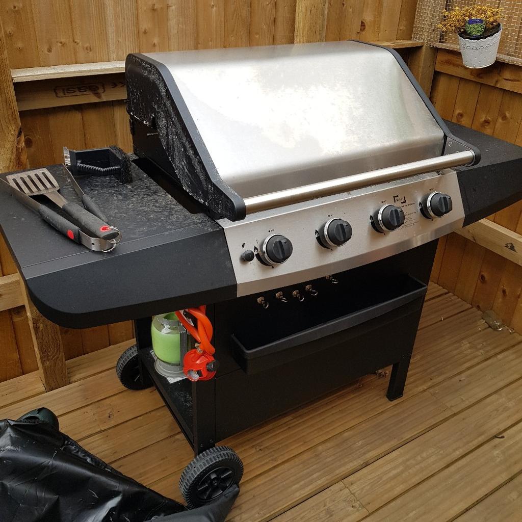 Gas barbecue. Ultar 4 burner in DE14 Staffordshire for £100.00 for sale ...