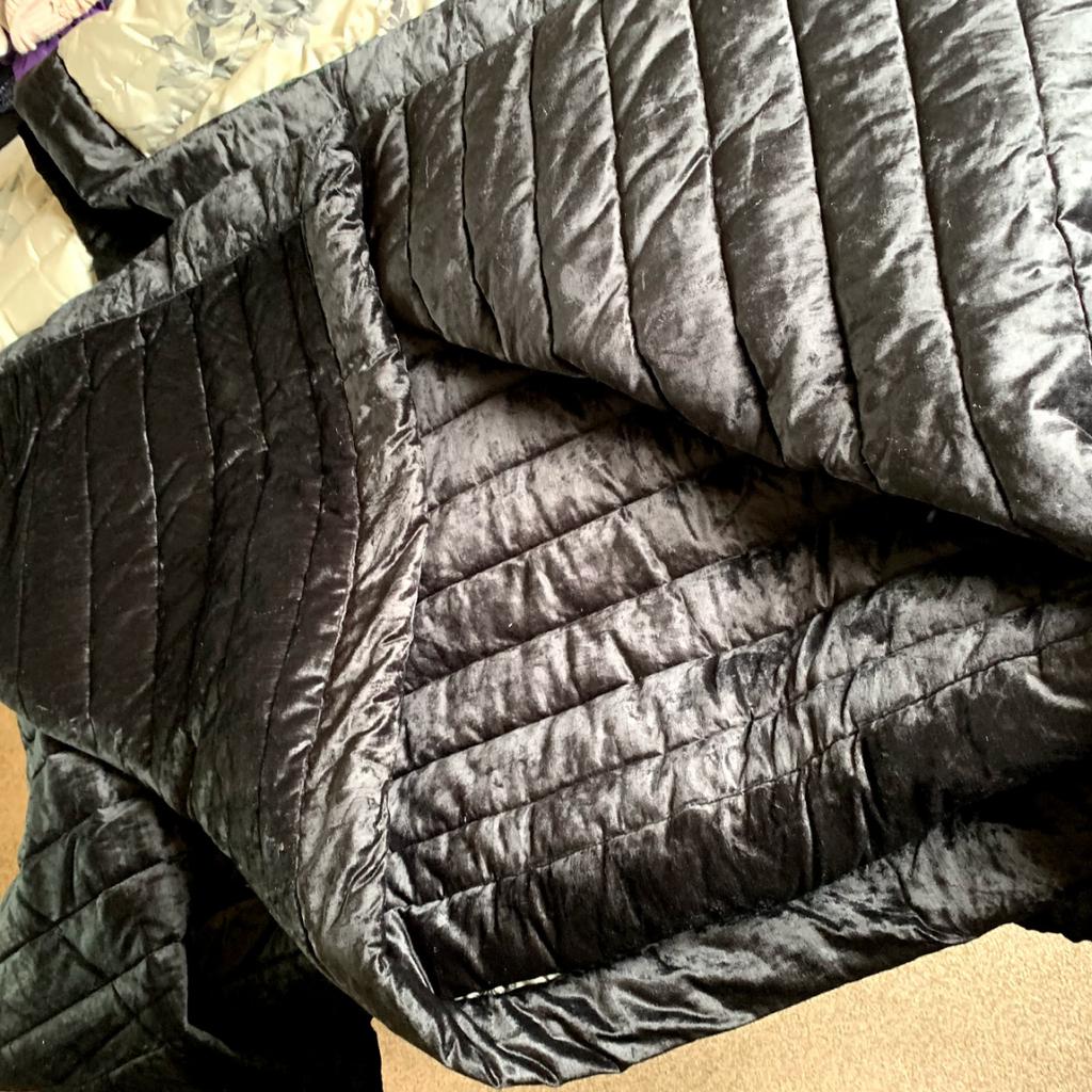 Dorma Harriet Charcoal Bedspread in BD13 Bradford für £ 50,00 zum Verkauf Shpock AT