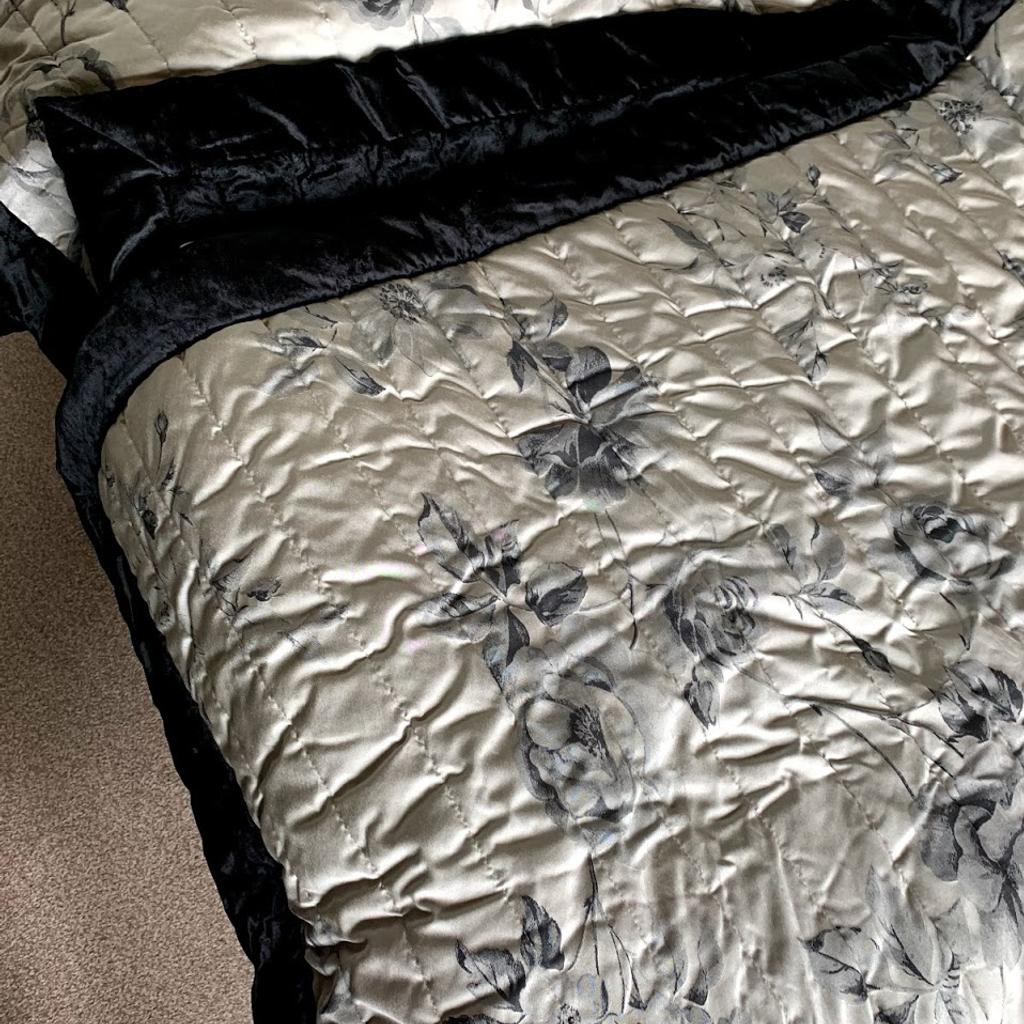 Dorma Harriet Charcoal Bedspread in BD13 Bradford für £ 50,00 zum Verkauf Shpock AT