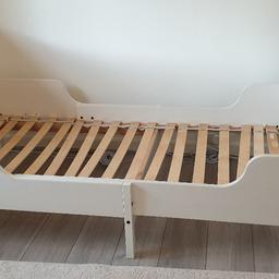 Lovely Ikea extendable bed with its mattress. In very good condition