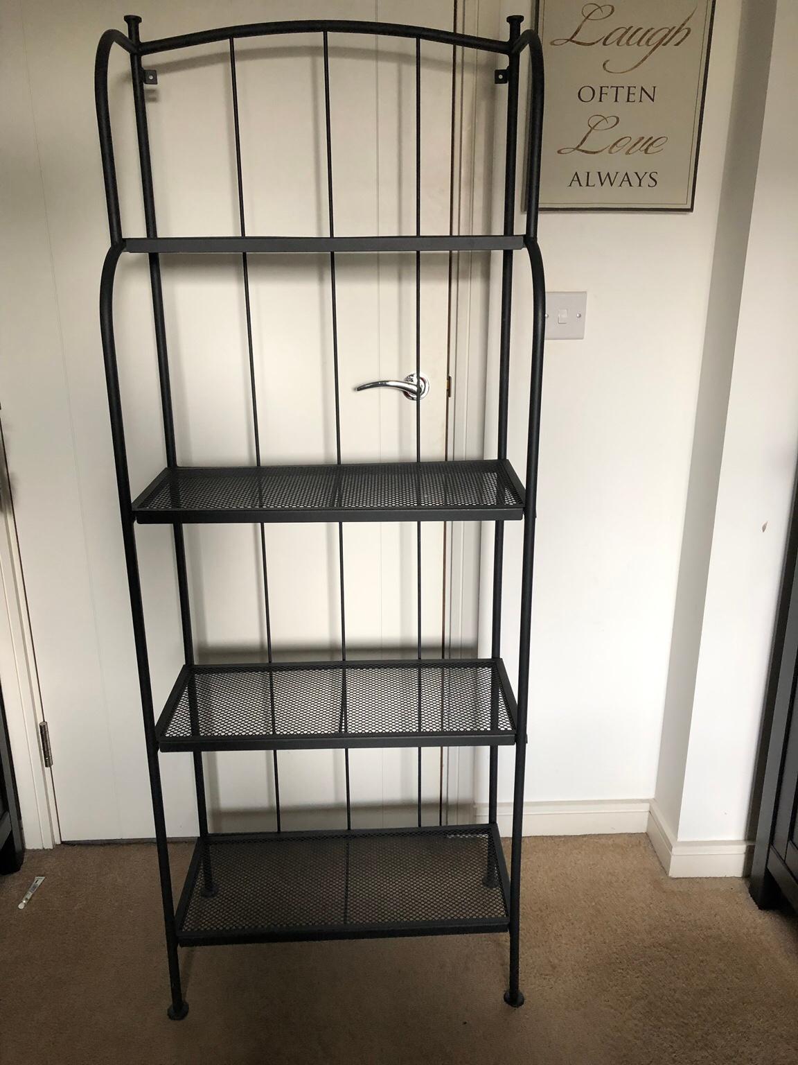 Metal IKEA bookcase/garden shelf unit in CR0 London for £20.00 for sale