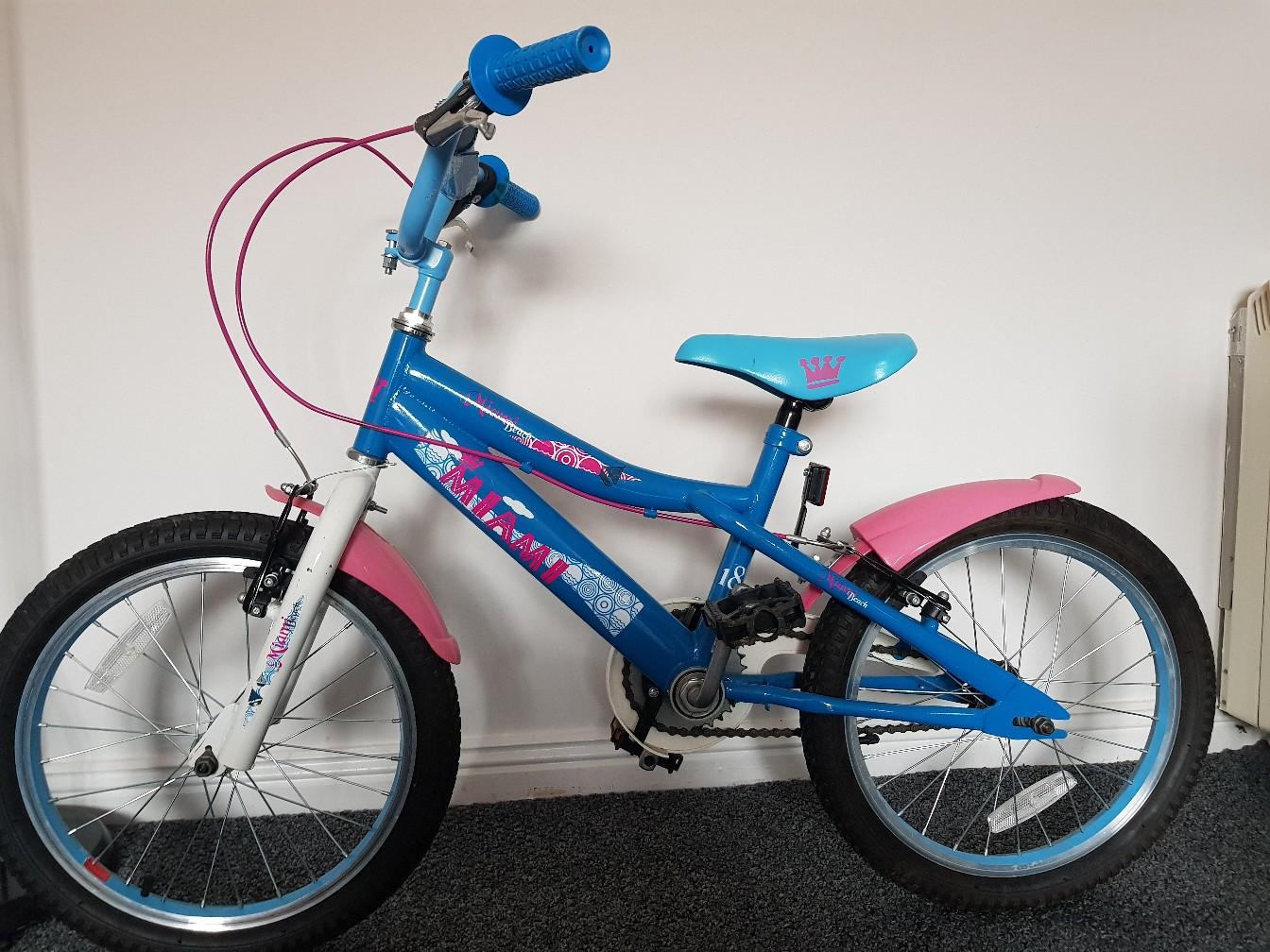 Smyths cheap mia bike