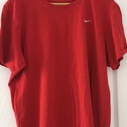 Nike T-shirt size L
Marvel Spider-Man 2 T-shirt size m
Pierre Cardin T-shirt size m
Fruit of the loom NYC T-shirt size m