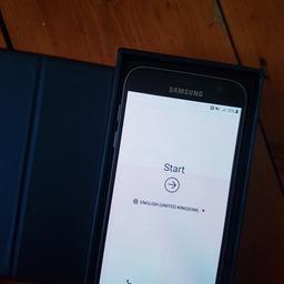 32gb samsung s7 for sale on ee
phone is still in good condition
it has mild screen burn that can be seen in the first pic  but when in use
it's hardly noticeable
comes with original box
matching serial and on a numbers
make a offer obviously no silly ones please