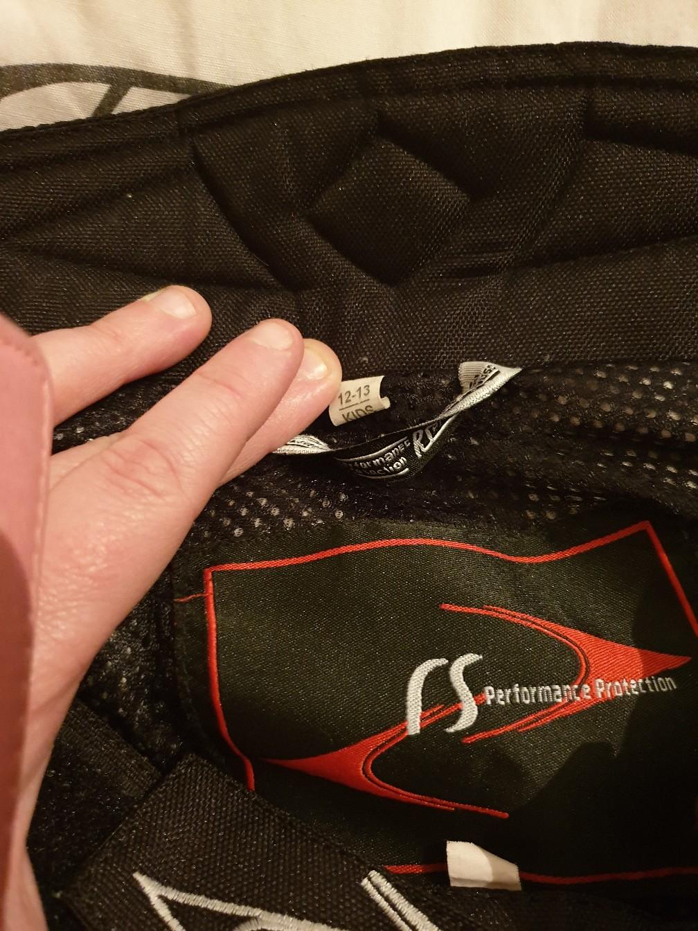 kids motorbike gear in PR2 Preston für 35,00 £ zum Verkauf Shpock DE