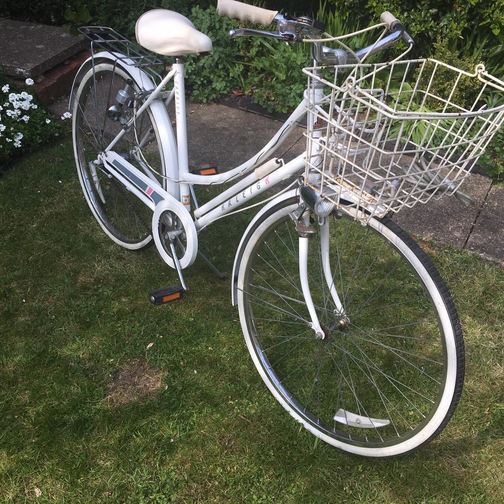 Raleigh Caprice Ladies Shopper Bike in B17 Sandwell for £75.00 for sale