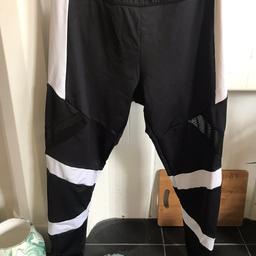 Size 24 leggings, ideal for getting back to the gym. I loved them but unfortunately they are now too big for me. Only worn twice. Bought for £25, selling for £8.