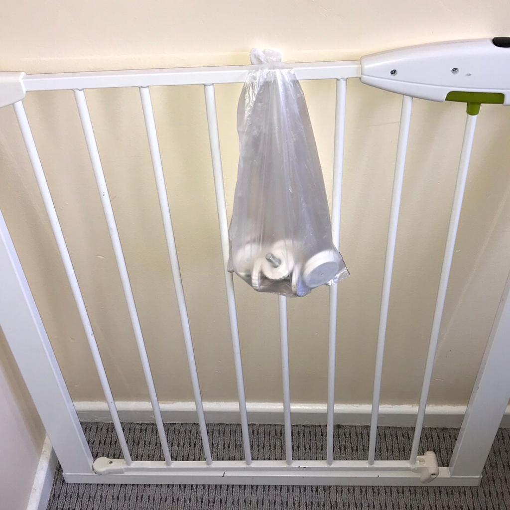 Lindam Stair Gate 7682 cm in RM16 Stifford für 12,00 £ zum Verkauf