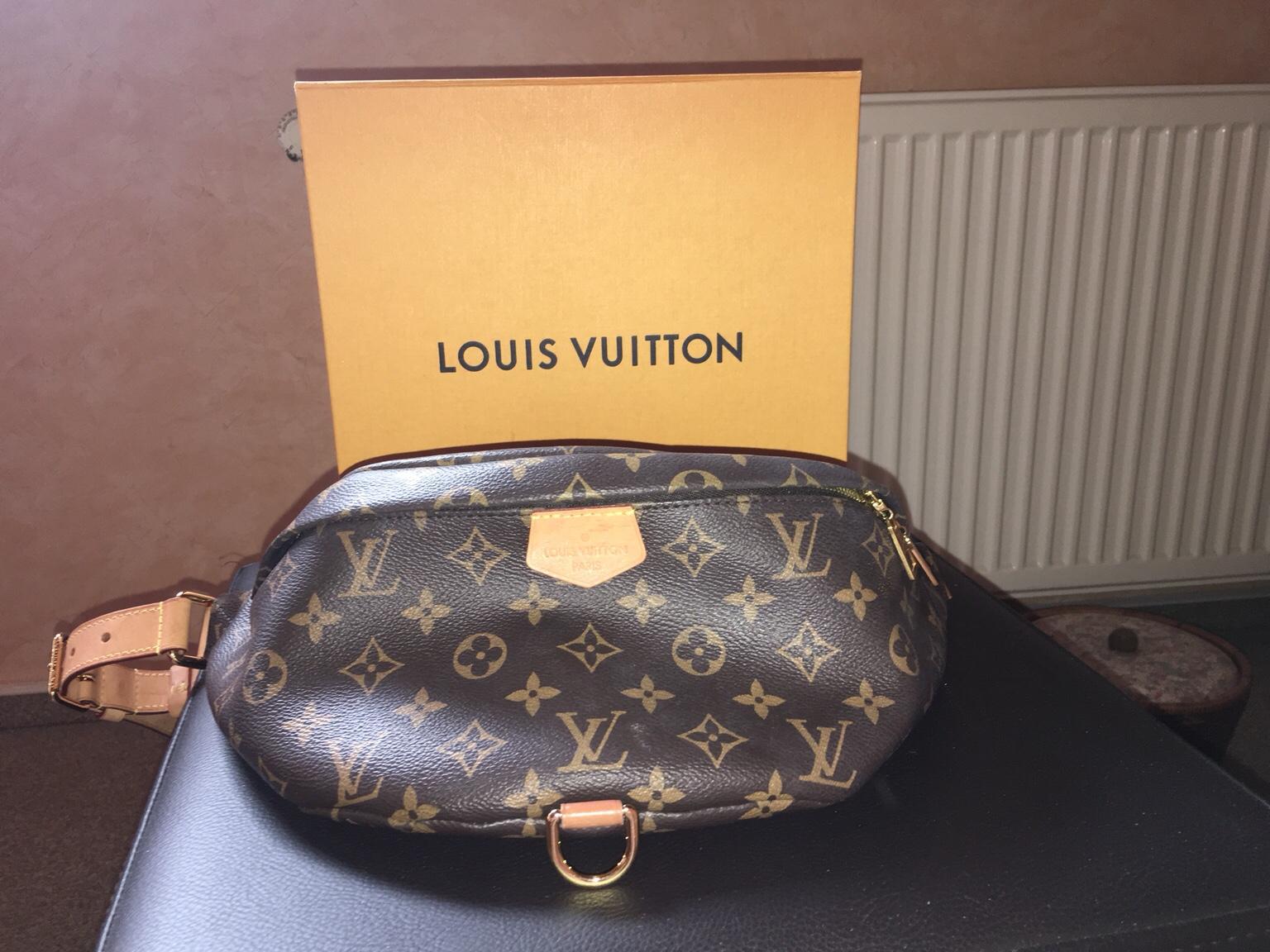 Original Louis Vuitton bauchtasche in 51515 Kürten für 1.000,00