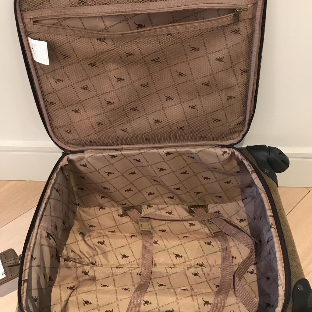 Kangol 4 wheel suitcase 34 inch deals