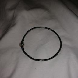 Pandora bracelet 23cm 
Oxidized sterling silver
very good condition