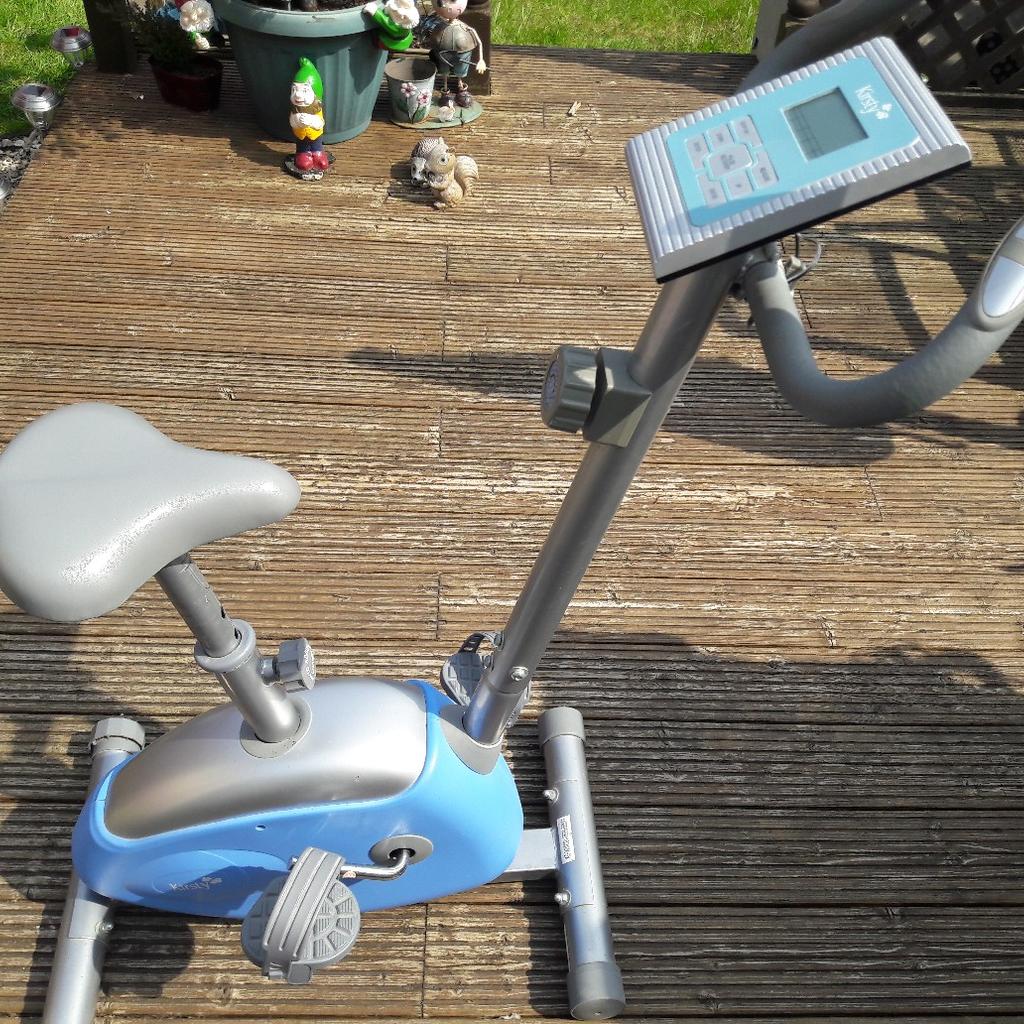 KIRSTY TREADMILL EXERCISE BIKE BARGAIN BUY in B70 Sandwell for