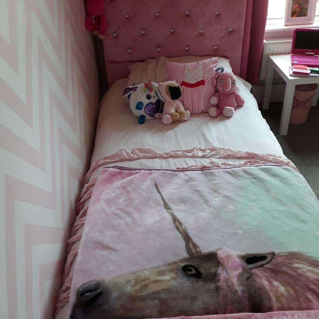pink crushed velvet single bed with mattress in LA3 Lancaster for £55.