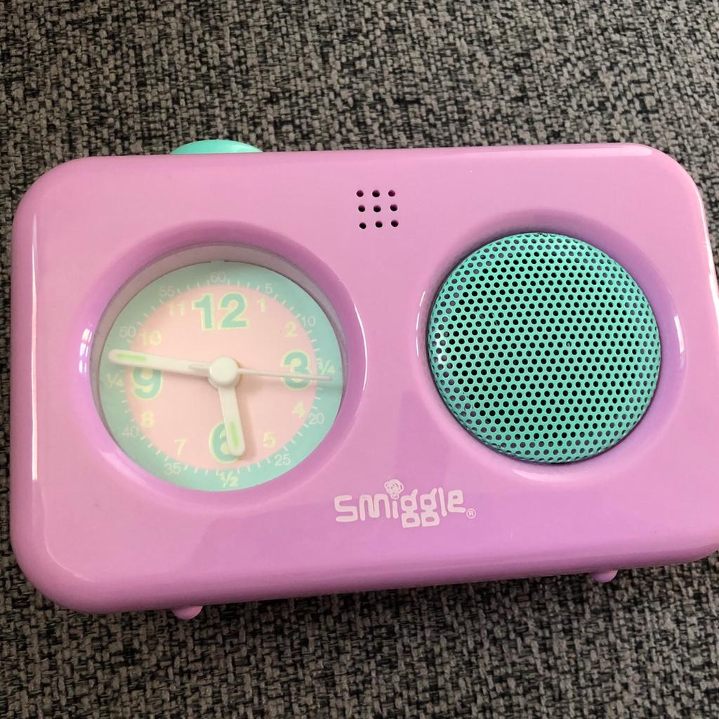 Smiggle Alarm Talking Clock in ME17 Maidstone for £4.00 for sale Shpock