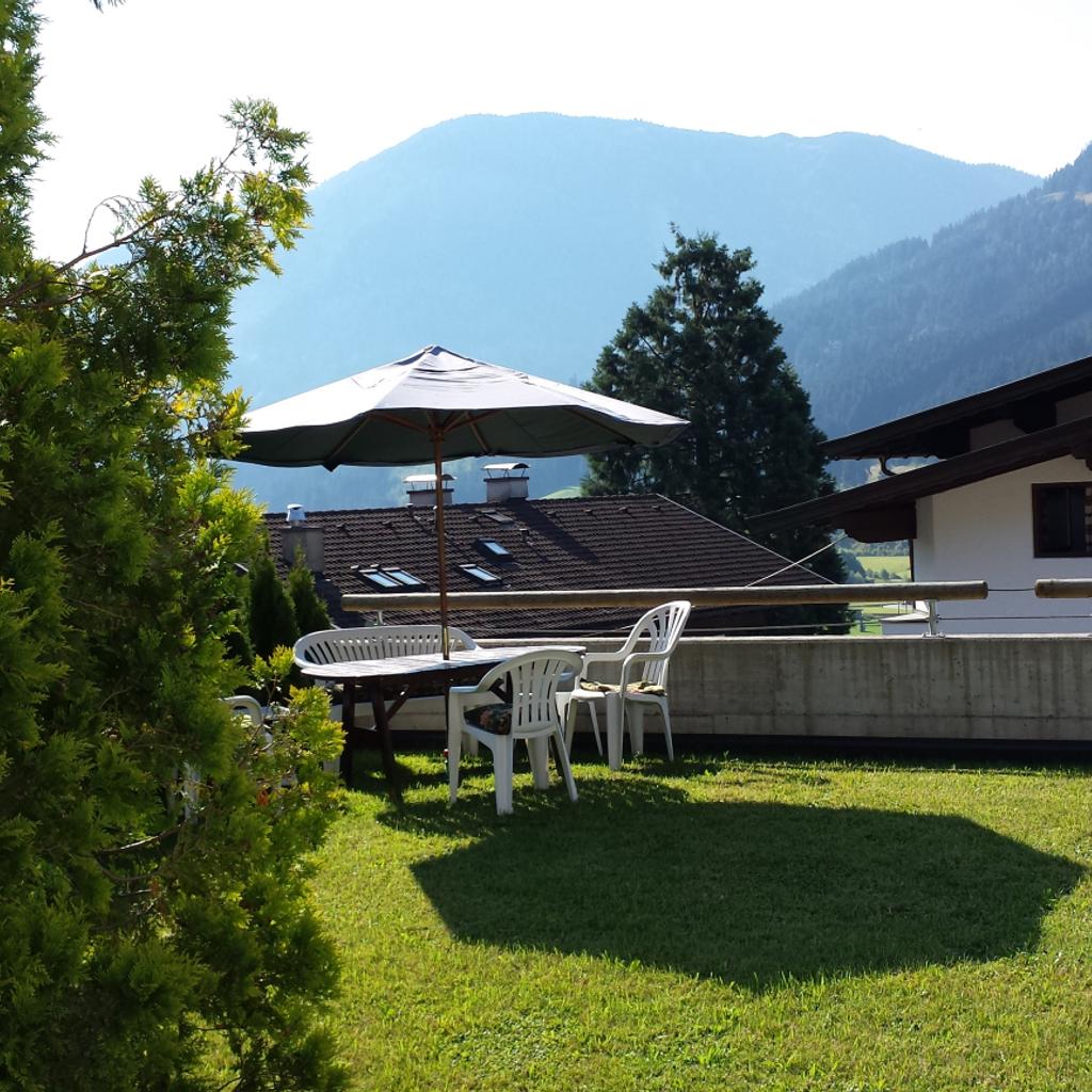 Sitzgarnitur für Garten in 6364 Brixen im Thale für 50,00 € zum Verkauf