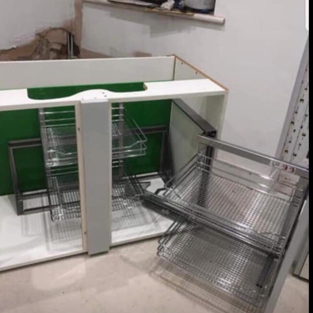Wren Kitchen Magic Corner for 900 x 1000mm in S61 Rotherham für £ 80,00 ...