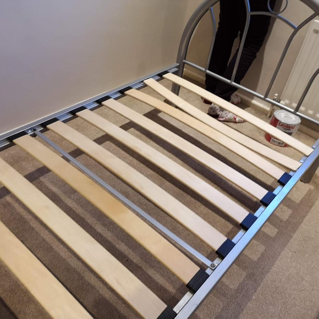 metal frame single bed with wooden slats in WS4 Walsall for £20.00 for
