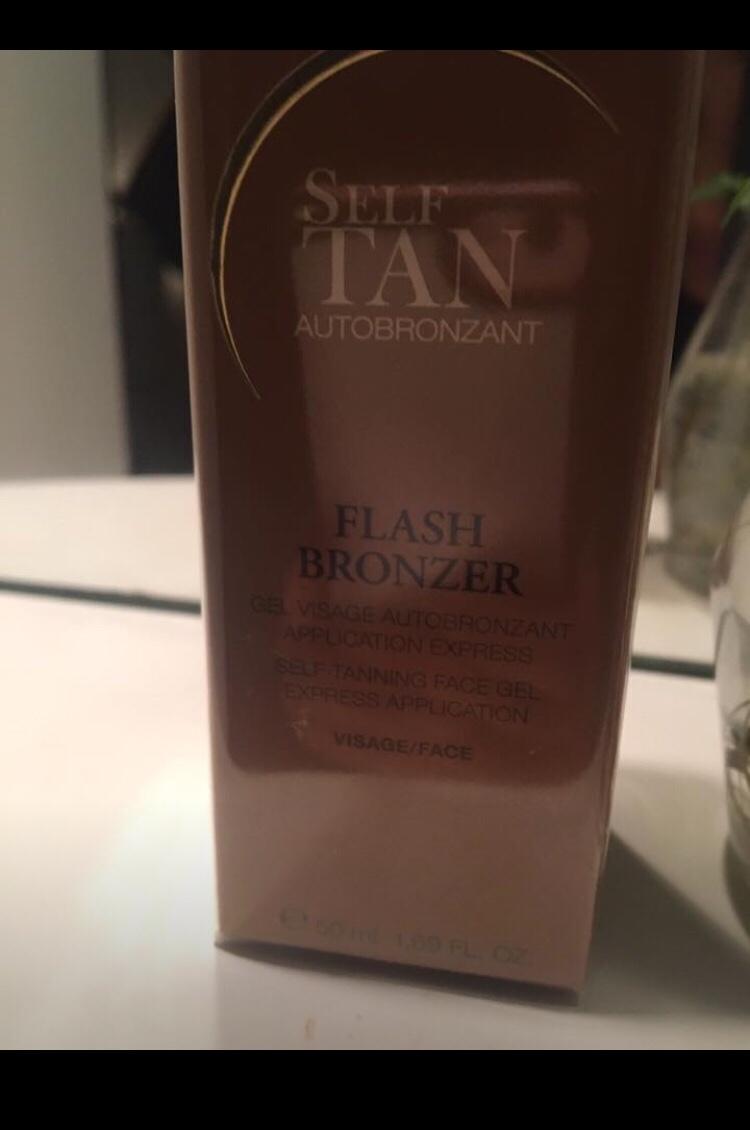 OÖPPNAD Flash Bronzer Face Gel 50ml in 129 47 Stockholm for SEK