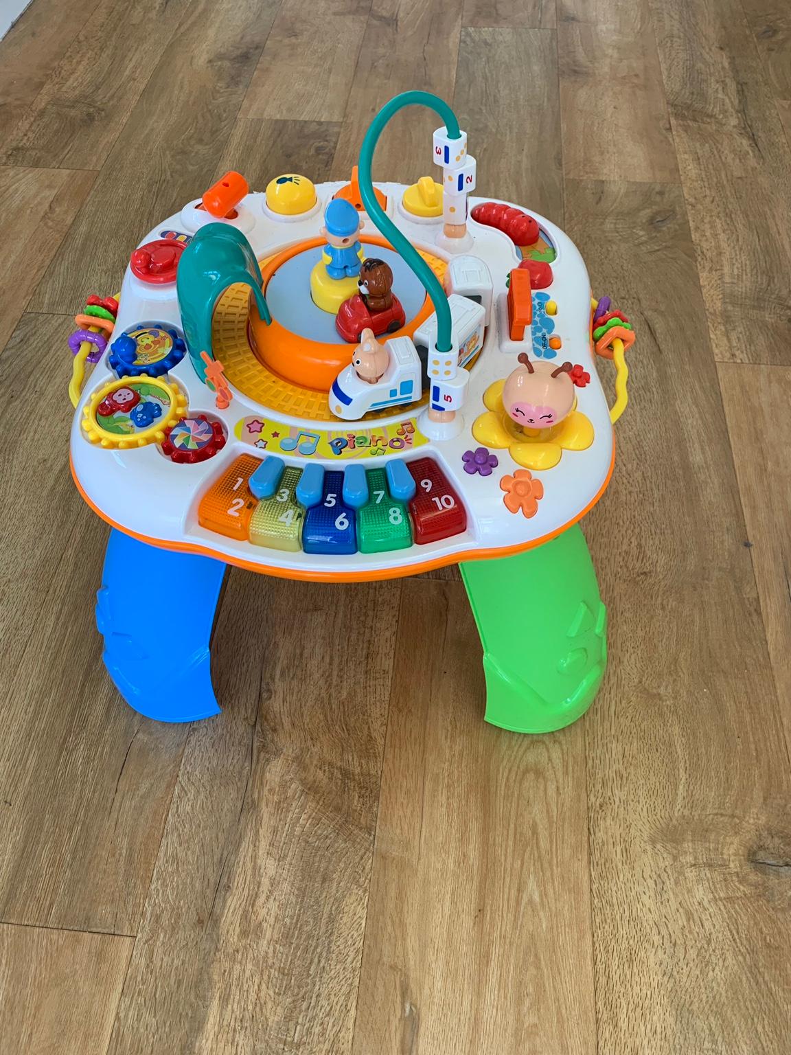 Mini me and store friends activity table