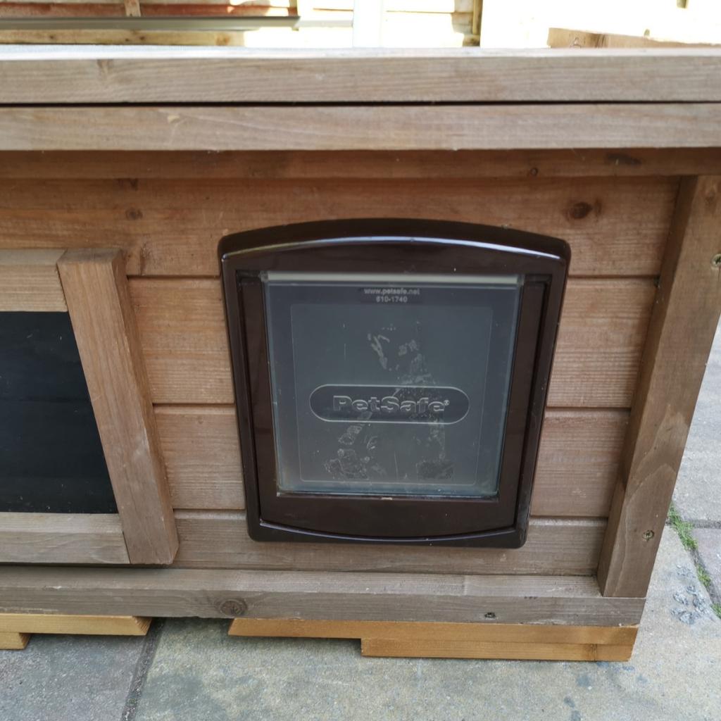 OUTDOOR CAT KENNEL with Cat Flap in B9 Birmingham for £45.00 for sale