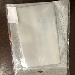 clear crystal case for Samsung tablet 
comes with cloth 
never used before
still in packaging