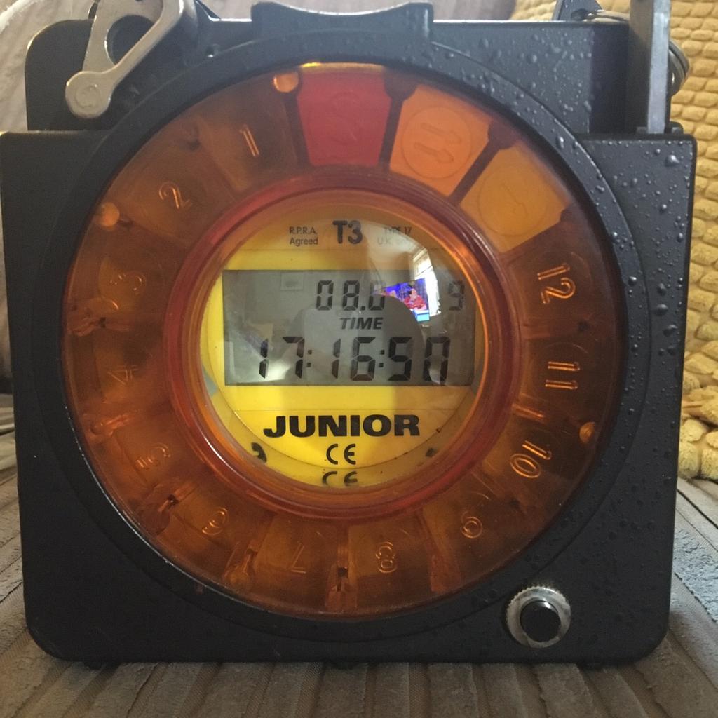 Pigeon boxes and pigeon t3 racing clock in Oakengates for £260.00 for