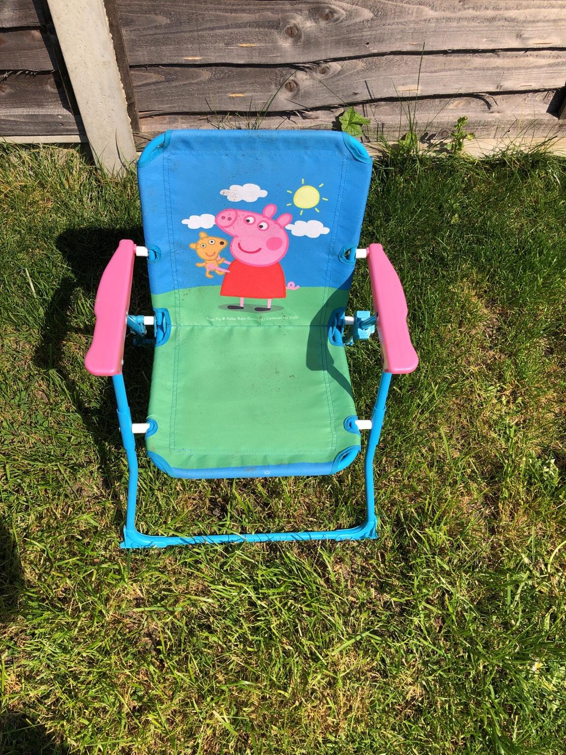 Peppa pig garden chair kids - free in KT19 Ewell for free for sale | Shpock