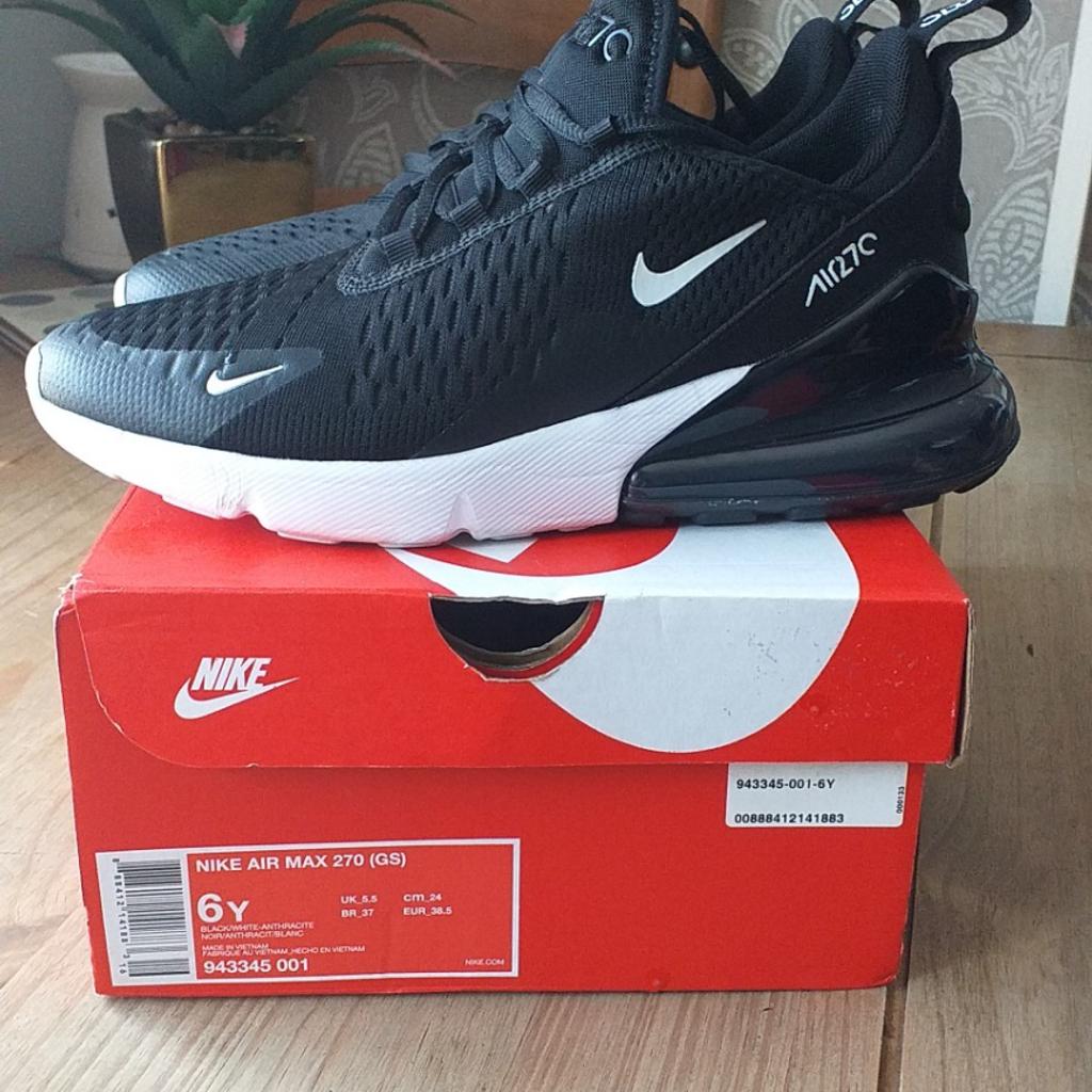270 trainers size 5