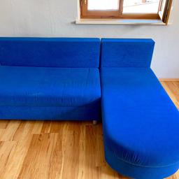 Hallo,
ich verkaufe hier eine Couch in einem schönen Blauton,weicher gut zu reinigender Stoff, zum Bett ausklappbar, 2 Bettkästen, 2 Teile, leichte Gebrauchsspuren , 3Jahre alt
Maße: lange Seite L 2m, B85cm, Sitztiefe70cm
Kurze Seite Länge:155cm
Ausgeklappt:135cm
Nur Selbstabholung in Sonthofen!
Lg
