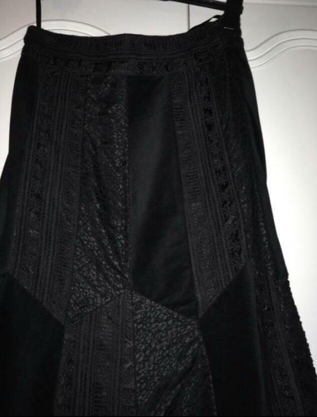 Skirt in TS4 Middlesbrough für 35,00 £ zum Verkauf Shpock DE