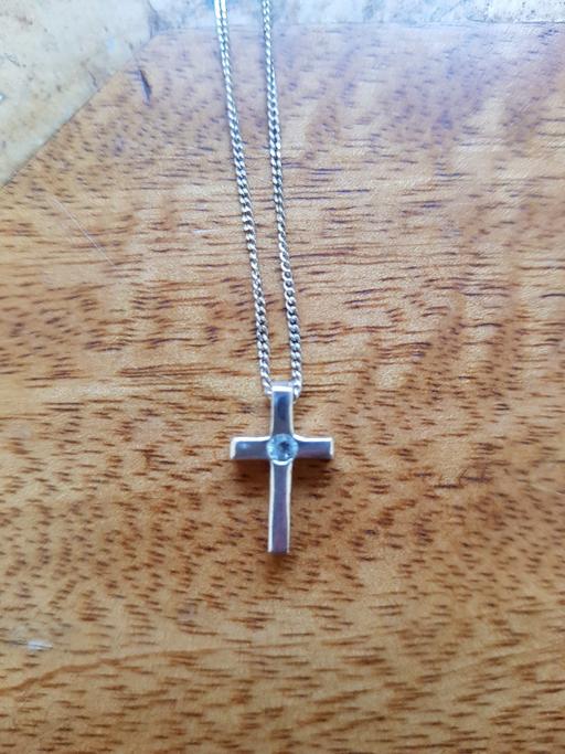 Buy & Sell Kent Tunbridge Wells - Photos for Silver cross necklace