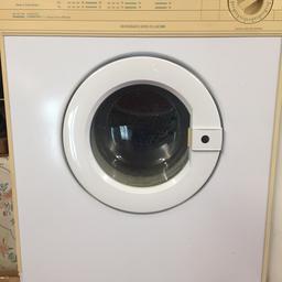 Hotpoint Aquarius Drying System Tumble Dryer Reversomatic Dryer De Luxe 9326. Can deliver locally for £10