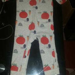 brand new beautiful unisex baby onesie with open feet.
brought but never worn, from smokefree home