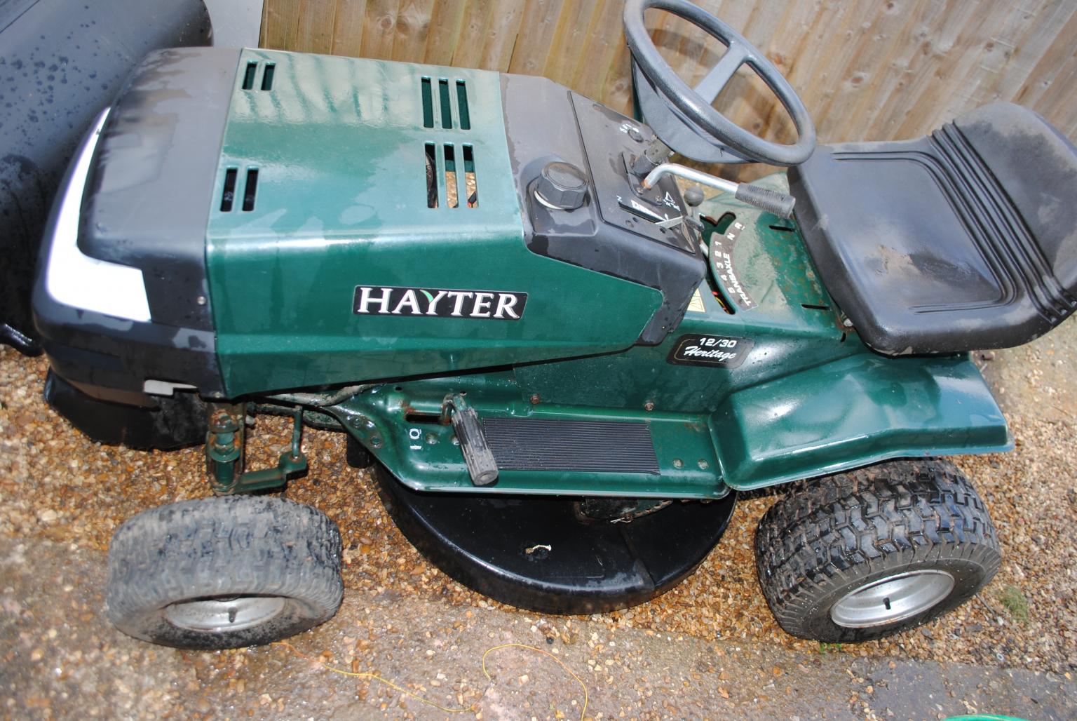 Hayter heritage best sale ride on mower