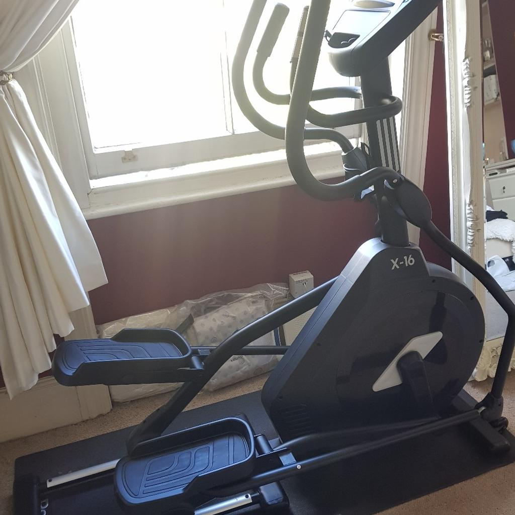 SPECIAL PRICE ADIDAS X16 CROSS TRAINER in SE14 London Borough of