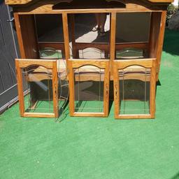 OAK WOOD CHINA HUTCH TOP PROJECT  
$40.00 O.B.O.(CASH ONLY)IN OAKDALE  (NO HOLDS) YOU PICK UP... (CROSS POSTED)...ALL SALES ARE FINAL!...Its in good condition.... 53.5 inc.TALL; 60.75 inc.WIDE; 13 inc.DEPTH;...  #MASONSTREASUREHUNT #OAKDALECALIFORNIA ...FOR MORE PICTURES MORE & OTHER GREAT DEALS JOIN MY FACEBOOK GROUP MASON'S TREASURE HUNT group https://www.facebook.com/groups/440334236115801/