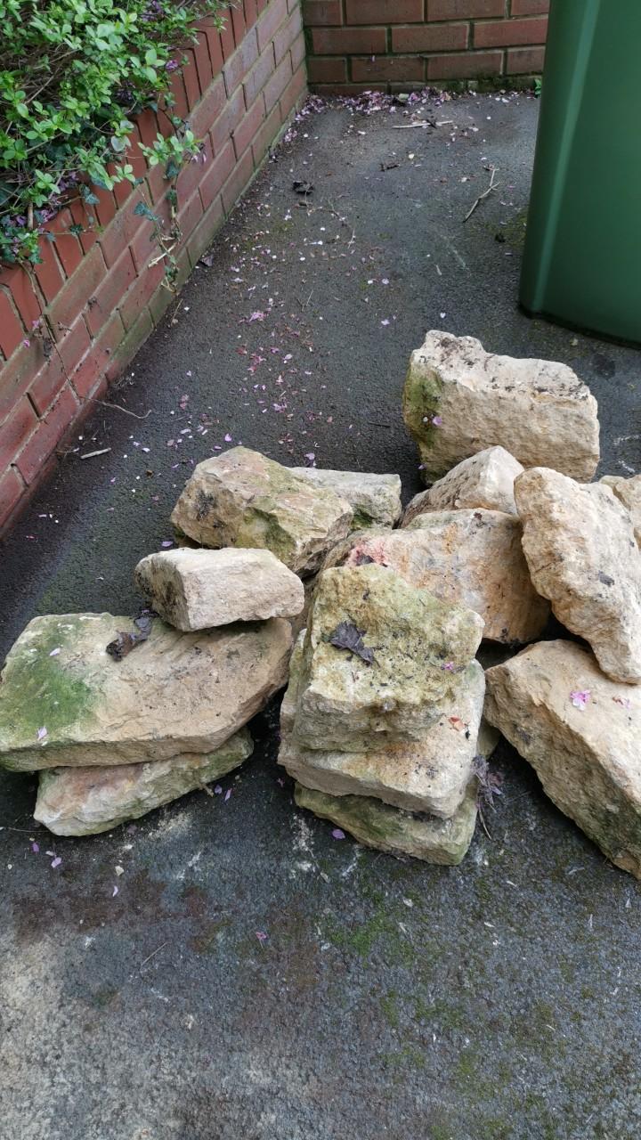 large garden stones in B92 Solihull für £ 25,00 zum Verkauf Shpock AT