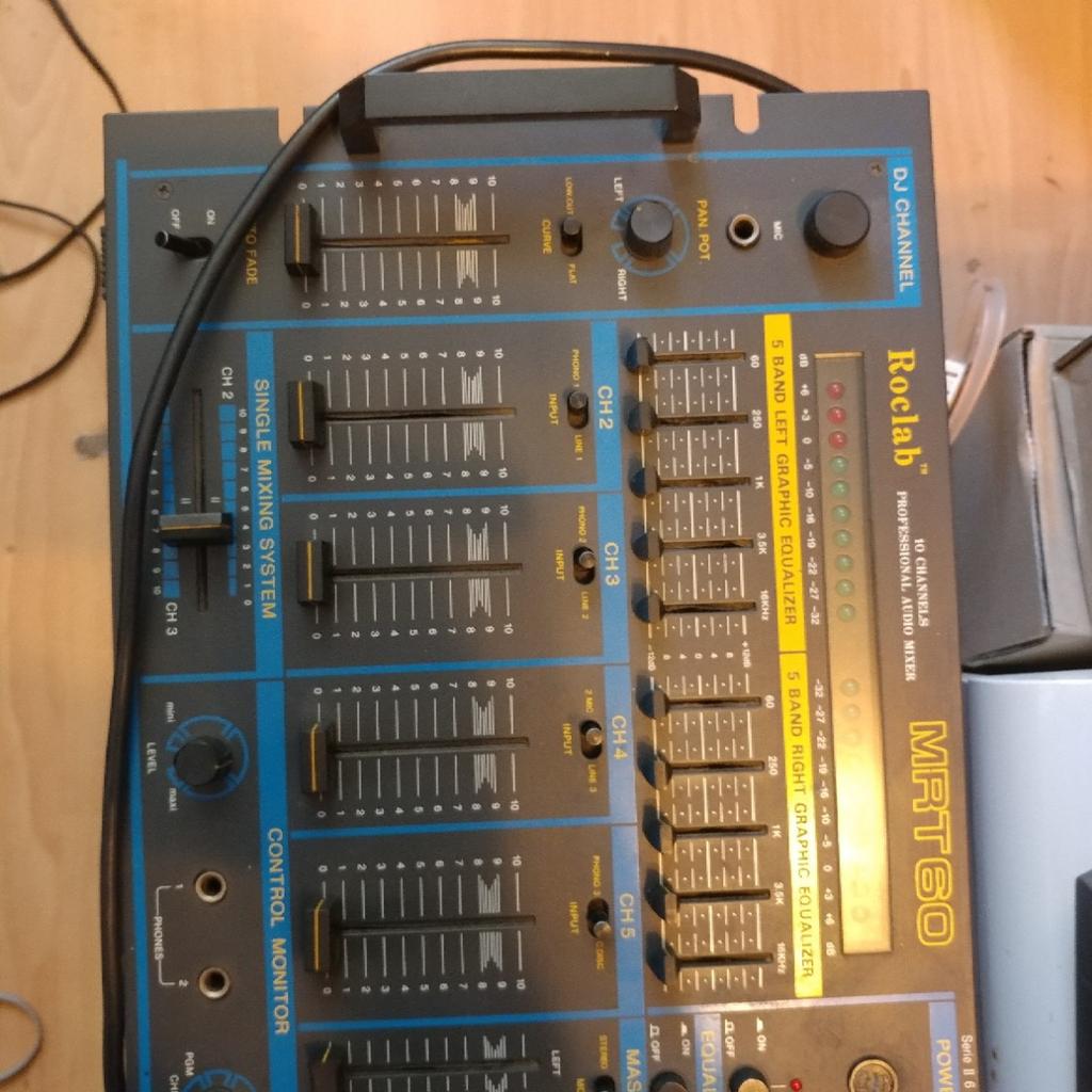 Roclab stereo graphic equalizer audio mixer in E8 Hackney für £ 50,00 ...