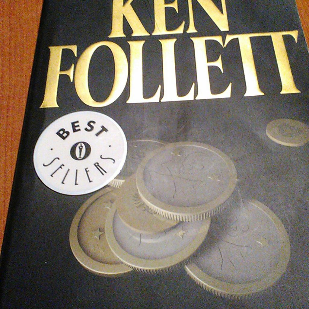 vendo libro intitolato Una fortuna pericolosa di Ken Follett a euro 3,50 in pvt barbara( corvetto piazza angilberto Milano) consegna a mano