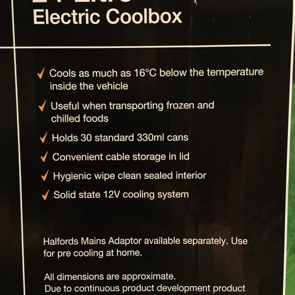 Halfords 24 Litre 12V Electric Coolbox