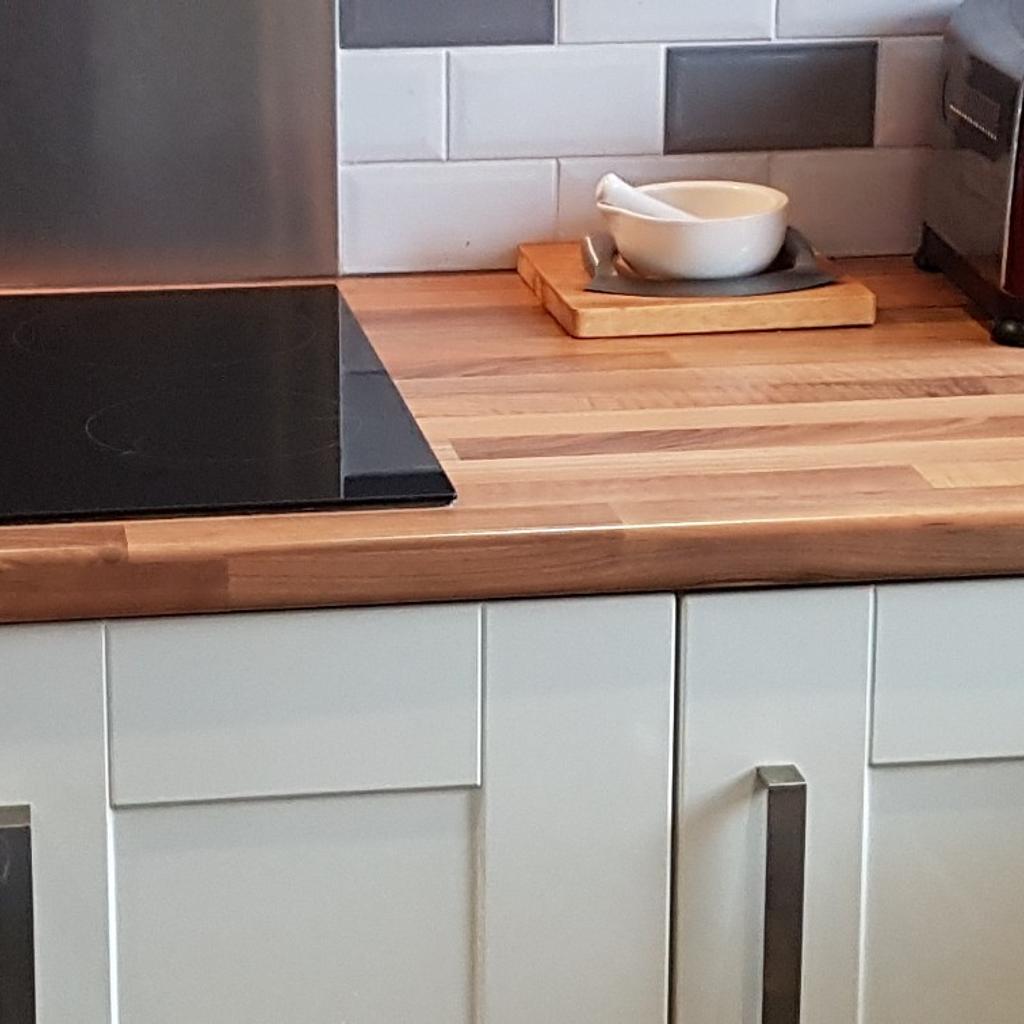 Wren kitchen worktop walnut effect in MK43 Moretaine für £ 50,00 zum ...