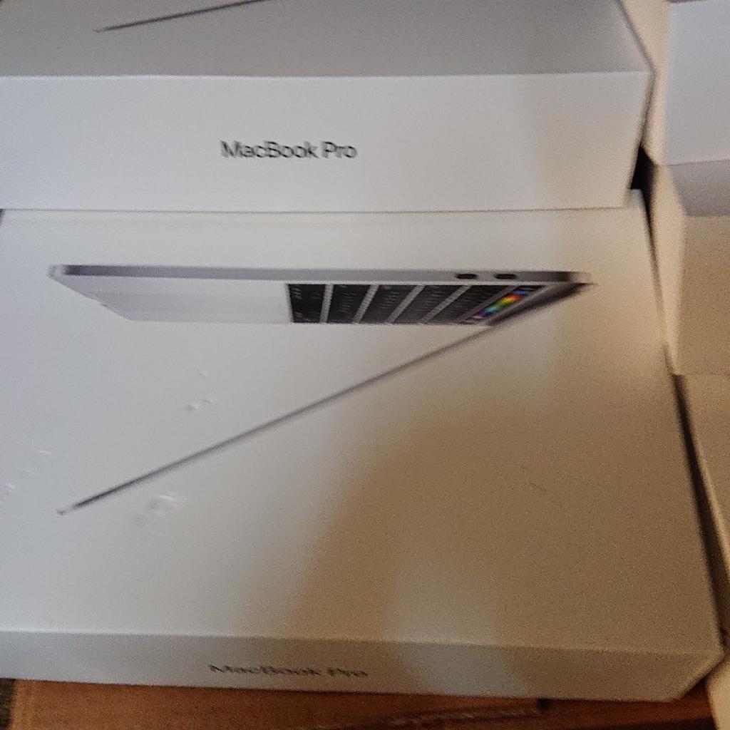 Apple laptop boxes in EC2R for £4.50 for sale Shpock