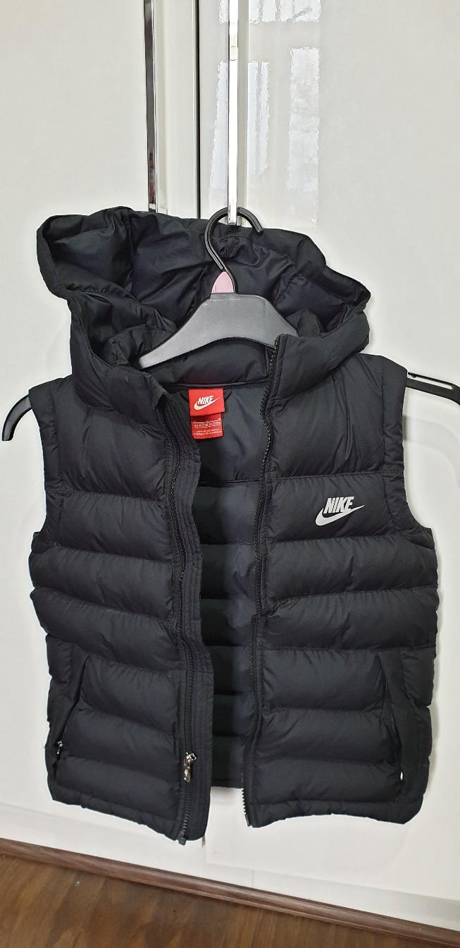 Nike boys hotsell body warmer