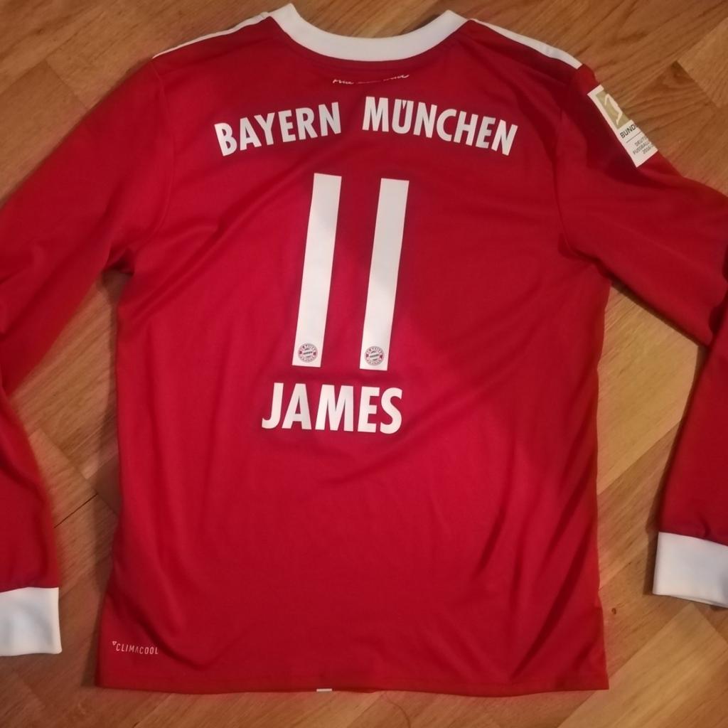 Original Trikot / Dress des FC Bayern München in der Größe 152 mit Bundesliga Emblem
Rückenaufdruck "James"
Topzustand!