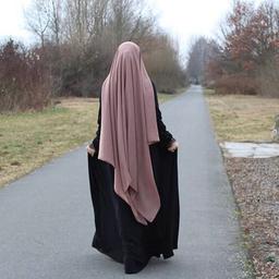 Hijab xxl in beige und schwarz zu verkaufen  
Preis pro Stück