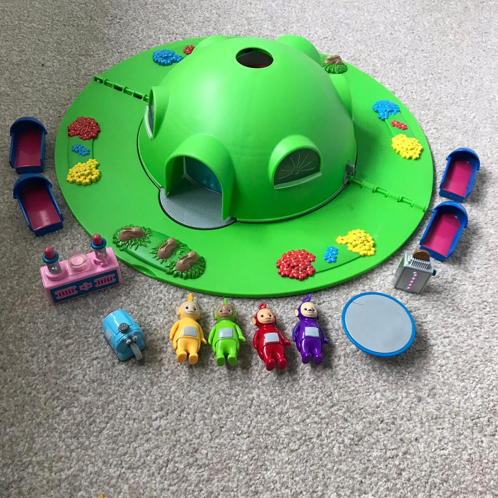 Teletubbies store house toy