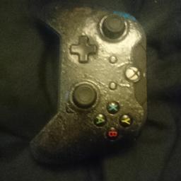 xbox one modded controler with remapable buttons on back of controler, one extra button at front and changeable front face plate comes with a 5 meter power cable. good condition no button sticking or togle drift £30 ono