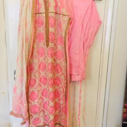 Size: S
Condition- great
Colour pink
