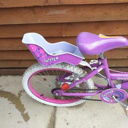 Girls bike in fair condition. Noticed a RIP on the seat. suit 8 - 10 year old. too small for my little girl now. Welcome to try it first.